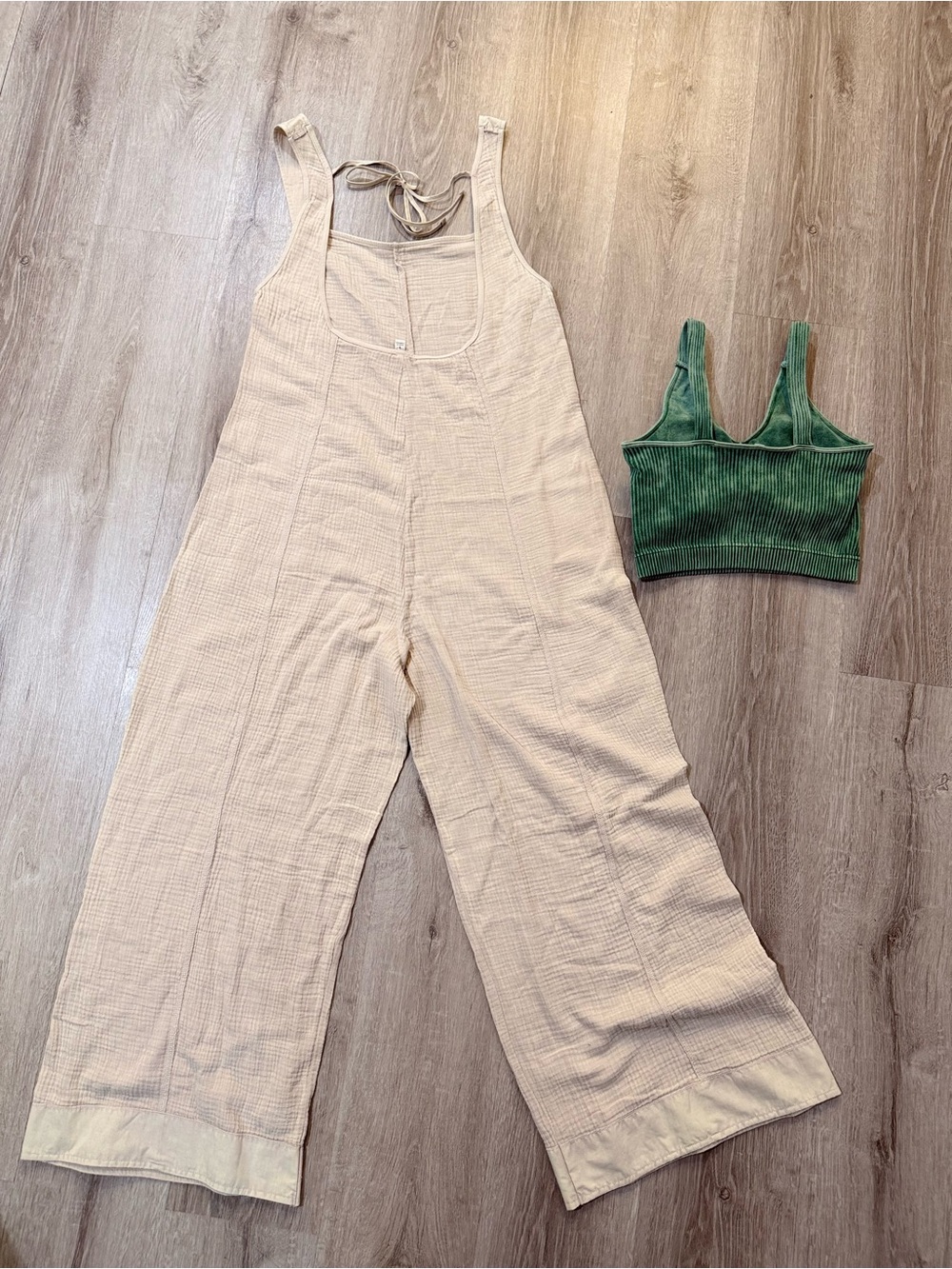 Zenana Set - Beige Gauze Jumpsuit, and Green Brami - S/M/L - Picture 2 of 15